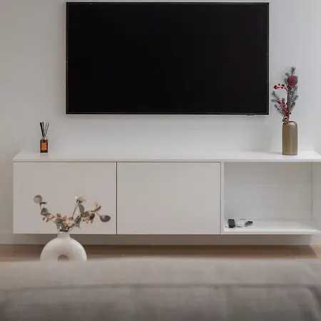 Downtown Getaway By Prime Iv Apartment